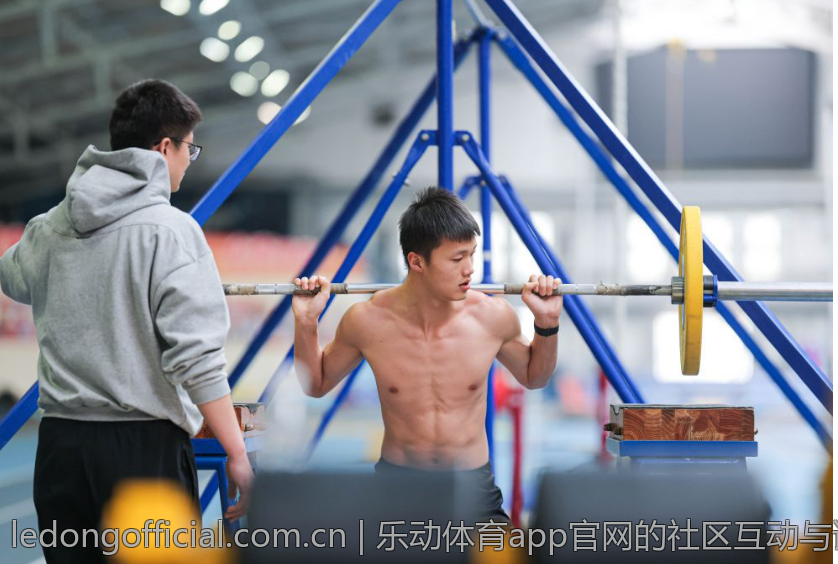 轻松享受乐动体育全站提供的全方位服务